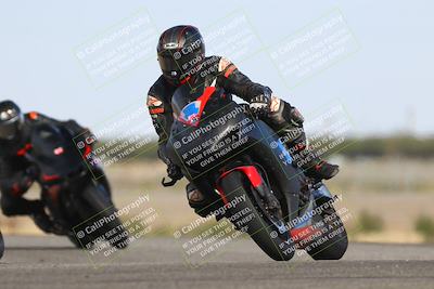 media/Oct-13-2025-Lets Ride (Mon) [[1a1cd08581]]/B Group/1020am (Sweeper)/